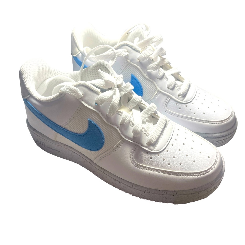 NIKE AIR NEW WITHOUT BOX SIZE 3.5Y
